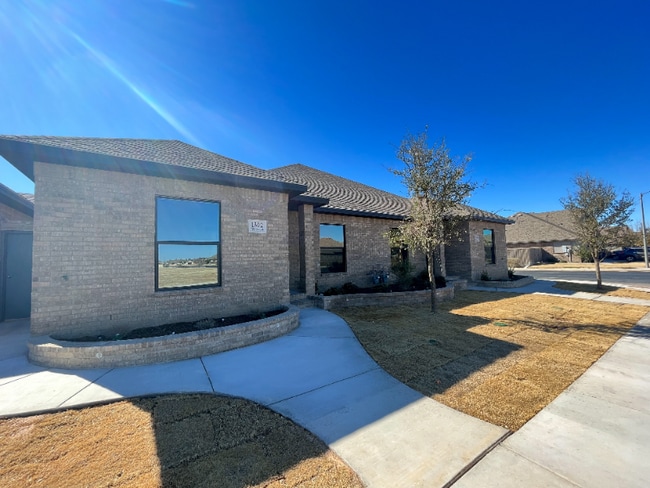 Building Photo - 1302 Milltown Rd