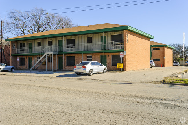 Building Photo - Avenue A/Central Apartments