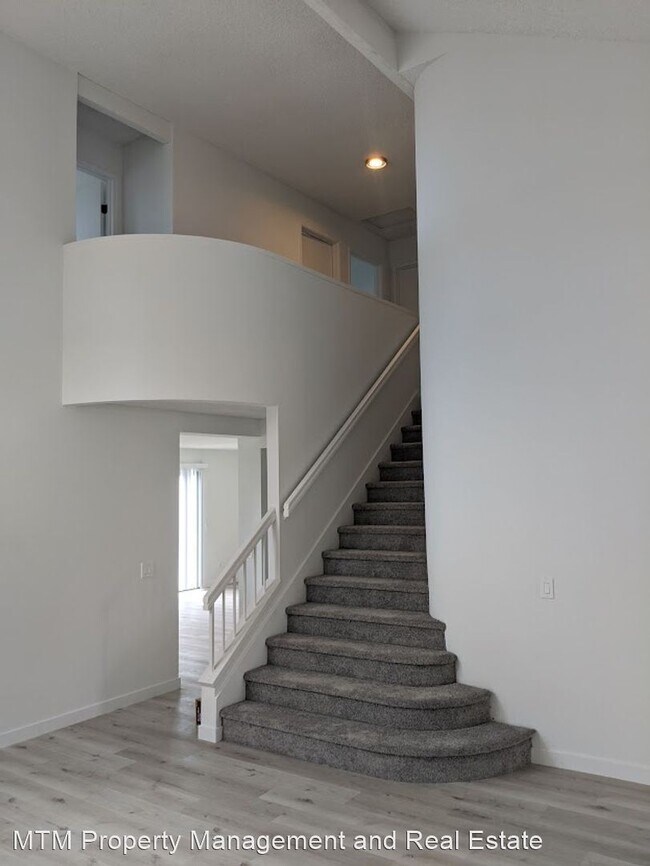 Building Photo - 4 br, 2.5 bath House - 9066 Pimpernel Dr.