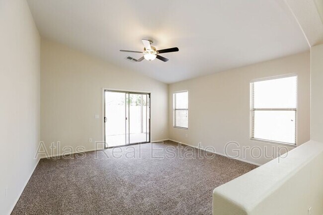 Building Photo - 8410 S 49th Ln