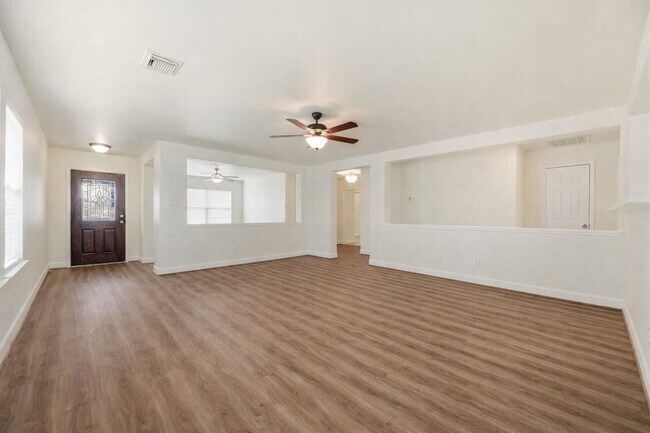 Building Photo - 18110 Jills Way Ln