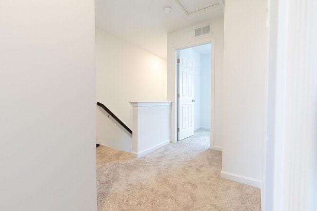 Foto del edificio - Brand New 3 Bed, 2.5 bath townhome in Carlisle!