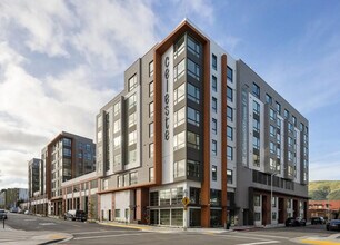 Building Photo - 401 Cypress Ave