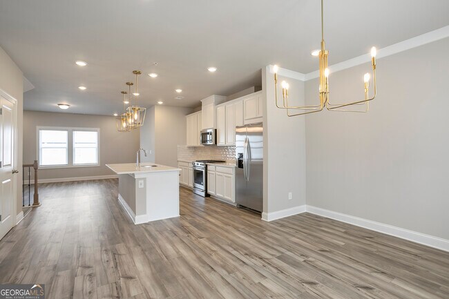 Building Photo - 6138 Ogeechee Rd SE