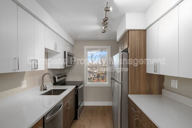 Foto del edificio - 1131 Lyon St NE