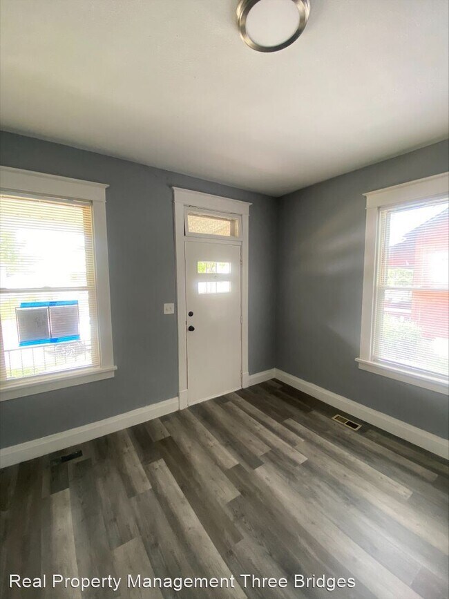 Building Photo - 1 br, 1 bath House - 3976 Burgen Ave