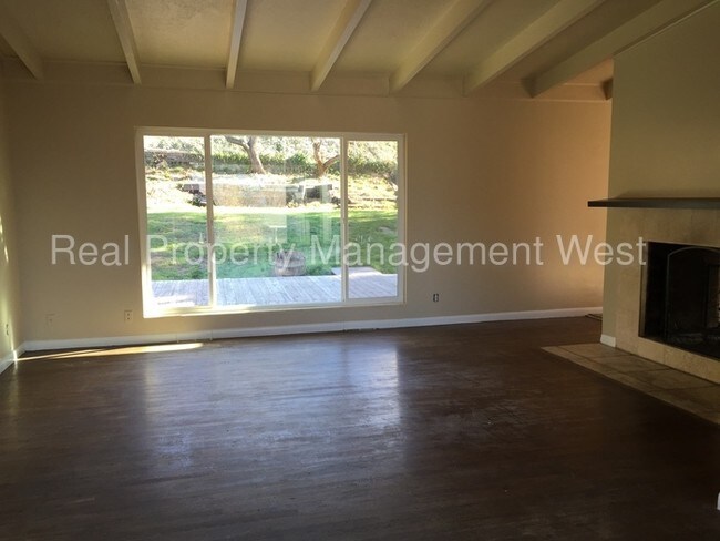 Foto del edificio - 1981 S Broadmoor St