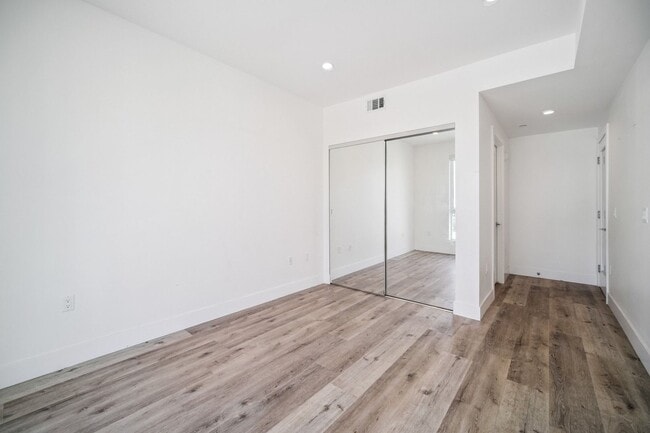 Interior Photo - Destination NoHo