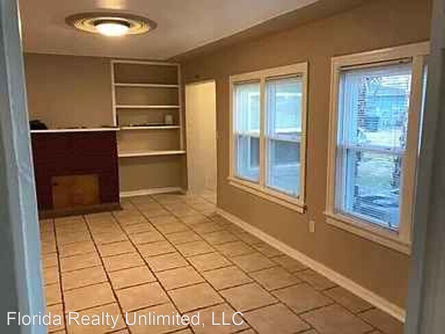 Building Photo - 3 br, 1 bath House - 2827 6th Ave S