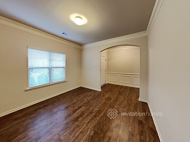 Building Photo - 3630 Brookhollow Dr