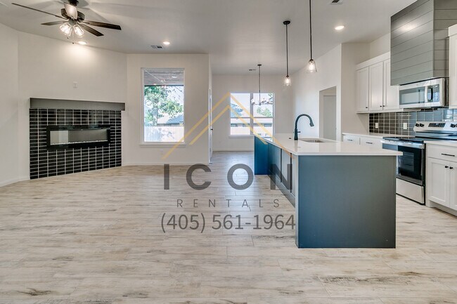 Foto del edificio - 8429 Stonewood Dr