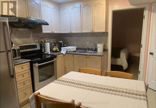 Building Photo - 904 Drysdale Dr