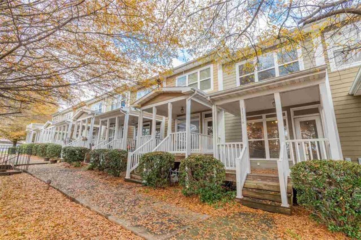 Primary Photo - Spacious, Light-Filled Home Minutes from C...