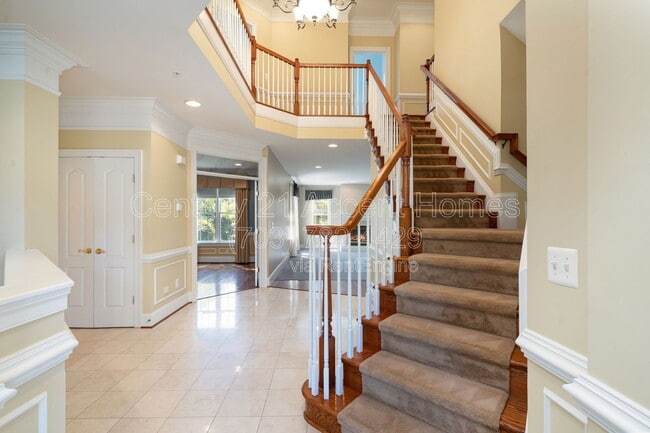 Building Photo - 8401 Tysons Trace Ct