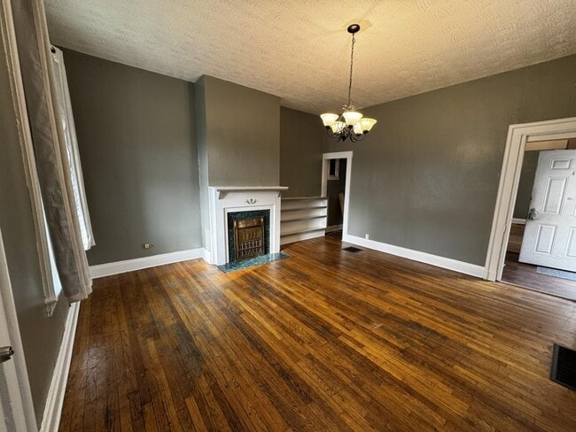 Building Photo - 1014 Considine Ave