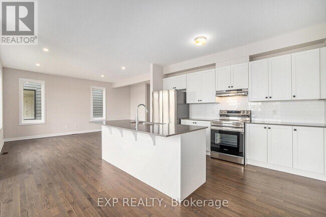 Building Photo - 186 Conservancy Dr