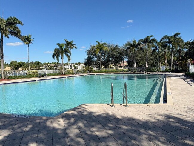 Foto del edificio - 13128 SW 44th St