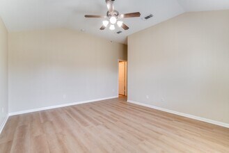 Building Photo - 8442 Rollins Bend Ln