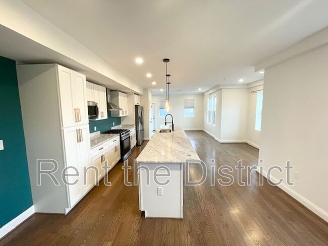 Foto del edificio - 3816 4th St NW