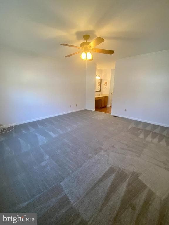 Building Photo - 15 Oak Rd