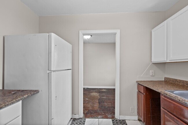 Foto del edificio - 1227 W 25th St