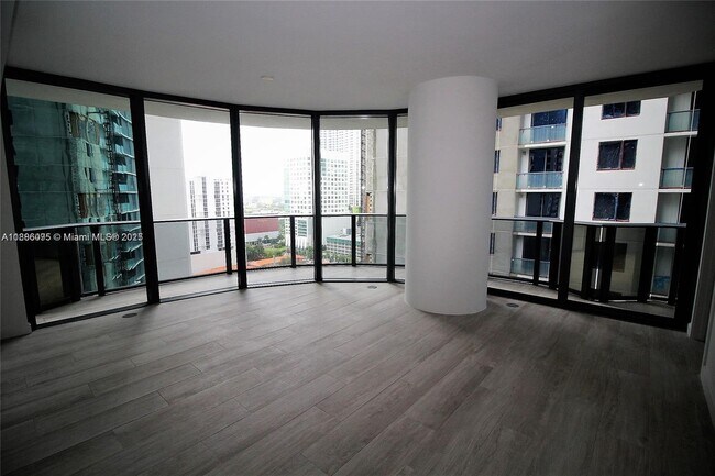 Foto del edificio - 55 SW 9th St