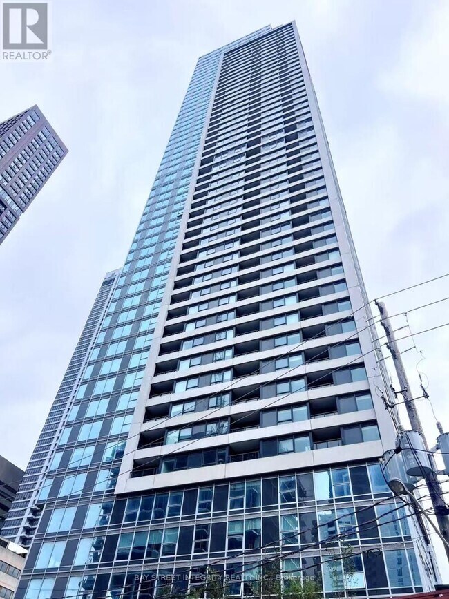 Photo du bâtiment - 609 Sherbourne St