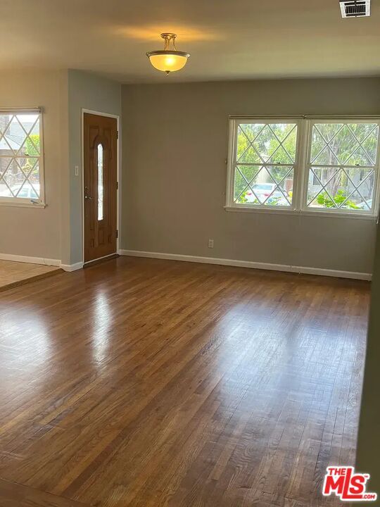 Foto del edificio - 6467 W 85th St