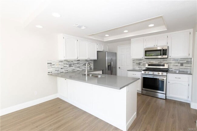 Building Photo - 21166 Vista Del Sol