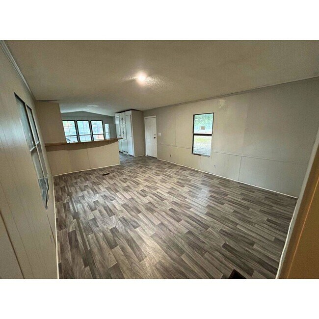 Foto del edificio - 4502 E Old Marion Hwy