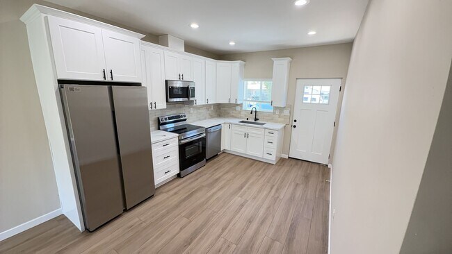Building Photo - 4828 Curry Dr