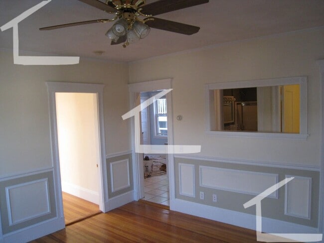 Building Photo - HOT BRIGHTON LISTING!!!!