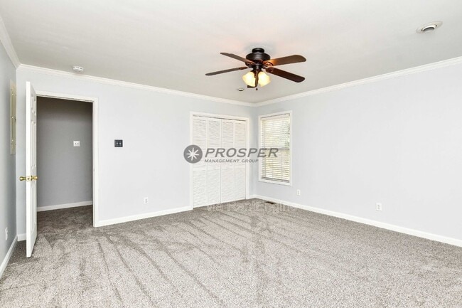 Building Photo - 1082 Hampton Rd