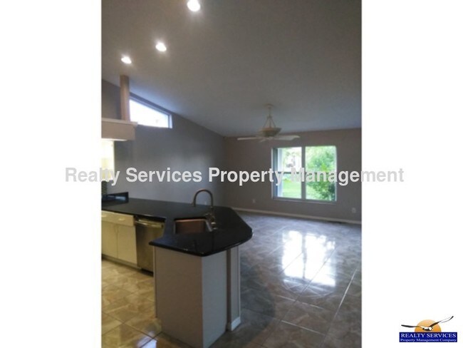 Foto del edificio - 17970 Castle Harbor Dr
