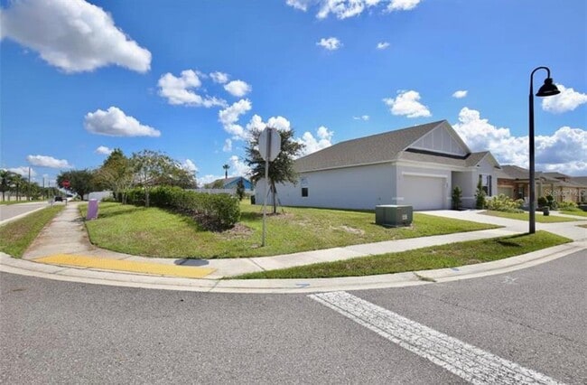 Foto del edificio - 492 Pinecrest Loop