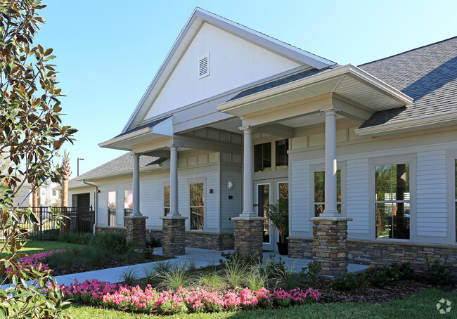 Building Photo - Arbours at Crown Point