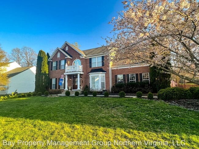 Building Photo - 4 br, 3.5 bath House - 7529 Nyack Ct