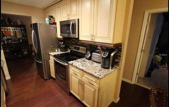 Building Photo - 3200 Keene Park Dr