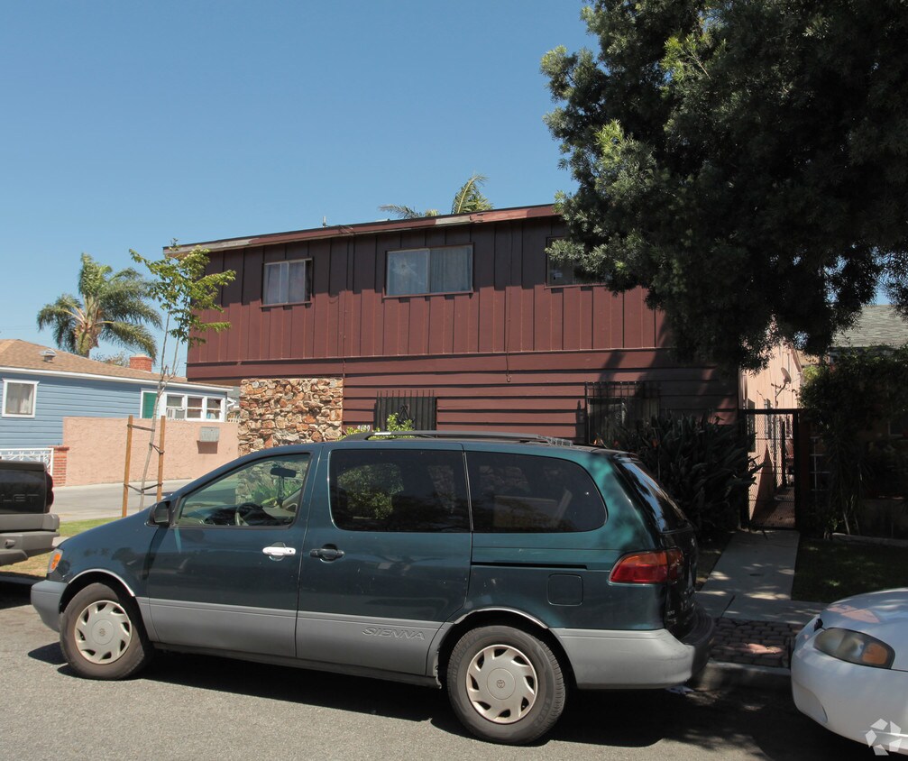 Foto del edificio - 9600 San Antonio Ave