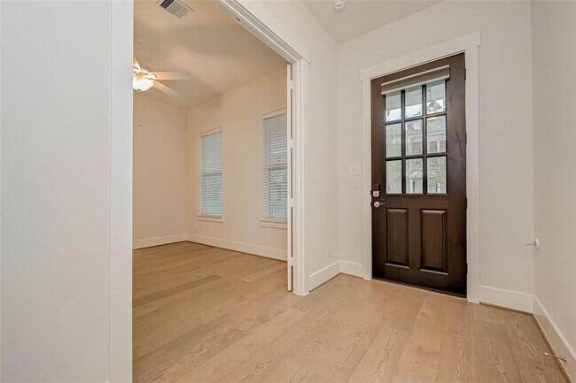 Foto del edificio - 10 Thorpe Ln