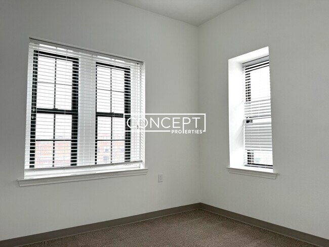 Foto del edificio - 1200 Adams St