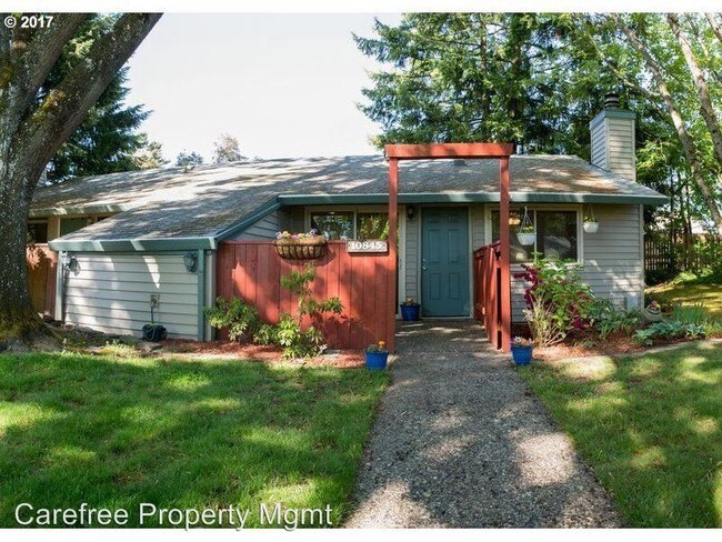 Building Photo - 10845 SW 121st Ave