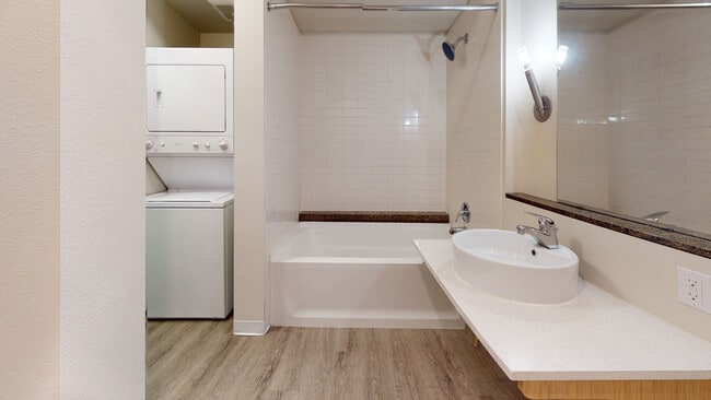 Interior Photo - Elements Apartments