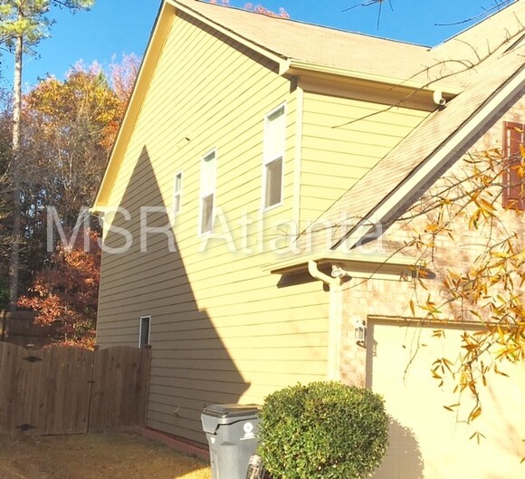 Building Photo - 2226 Greenwood Meadows Ln