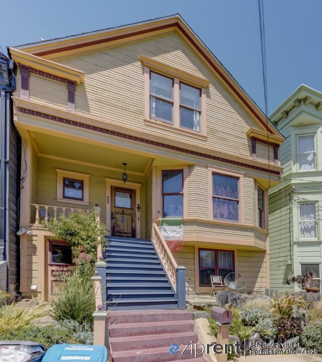 Building Photo - 462 Clipper St