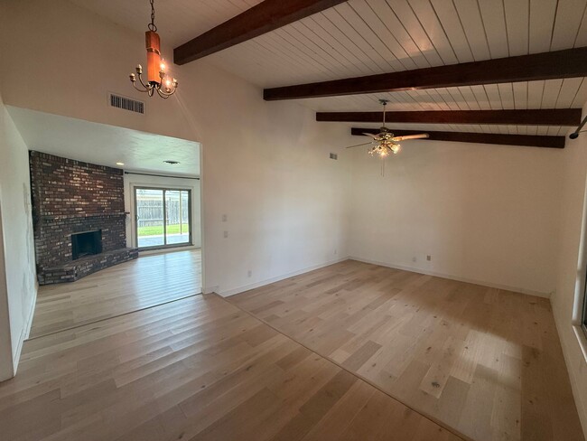 Building Photo - 7809 Westdumfries Ct