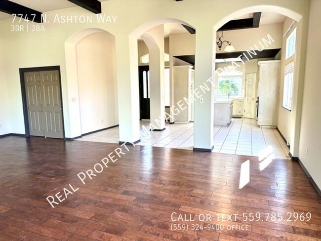 Building Photo - $2,695 New Park Place Gated Community & Po...
