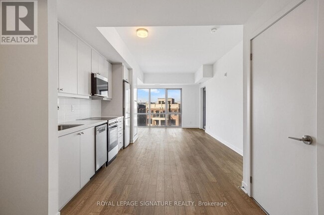 Building Photo - 51 Clarington Blvd