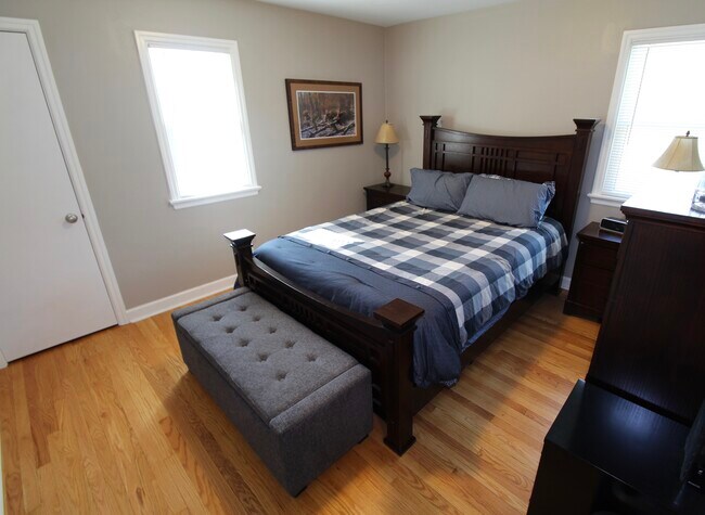Bedroom #1 - 8905 W Burleigh St