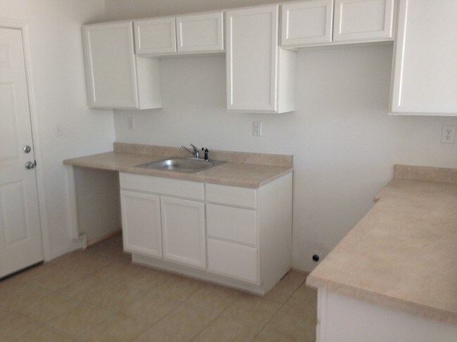 Foto del edificio - 1711-1717 Linden Ave